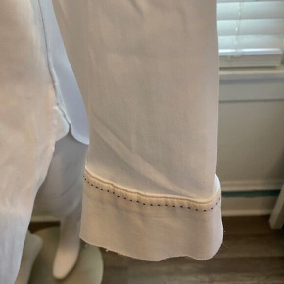 Chico's White No Iron Stretch button down black on sleeves and collar, size 2 - Picture 2 of 5